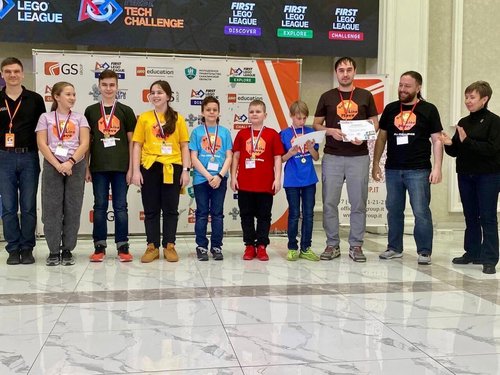 Победы на региональном чемпионате FIRST LEGO League в Южно-Сахалинске